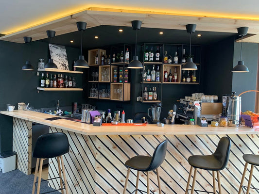 sCHEERS Bar & Coffee