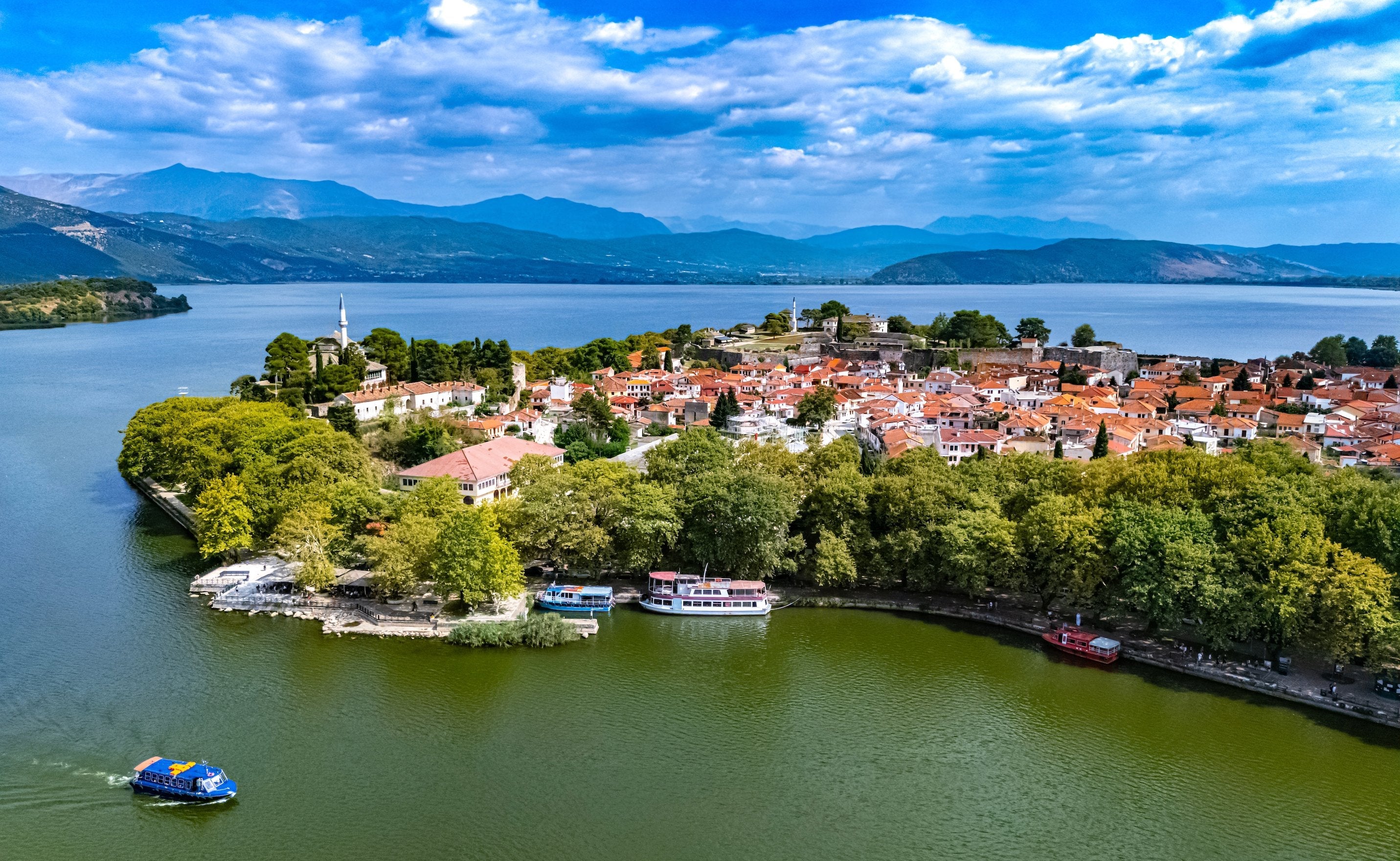Ioannina 🇬🇷 - globalnomadpass