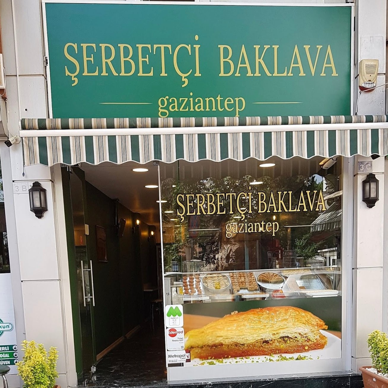 Şerbetçi Baklava Gaziantep