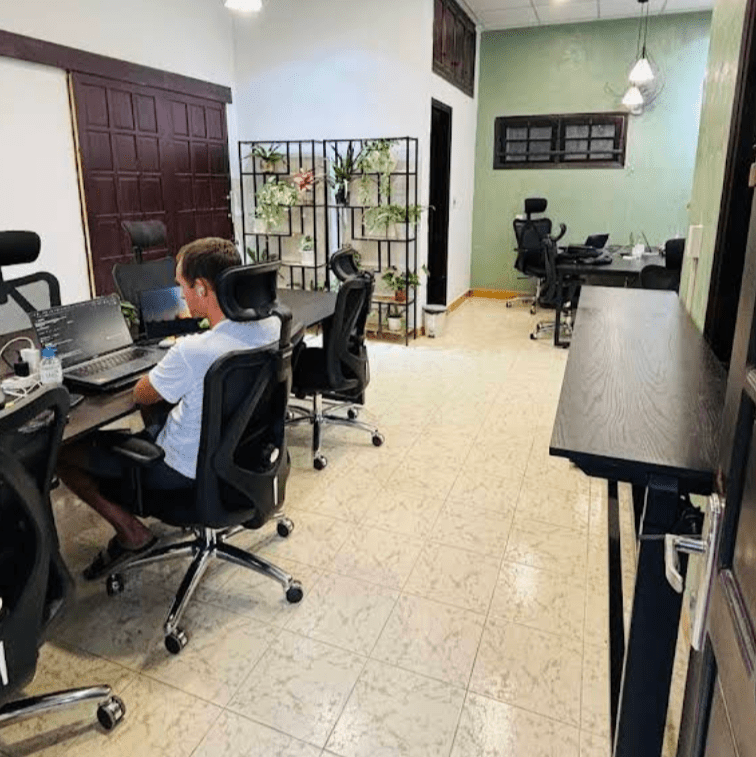 Coworking Danang - globalnomadpass